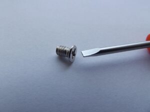 ドライバーで曲がらないためのコツは何ですか？